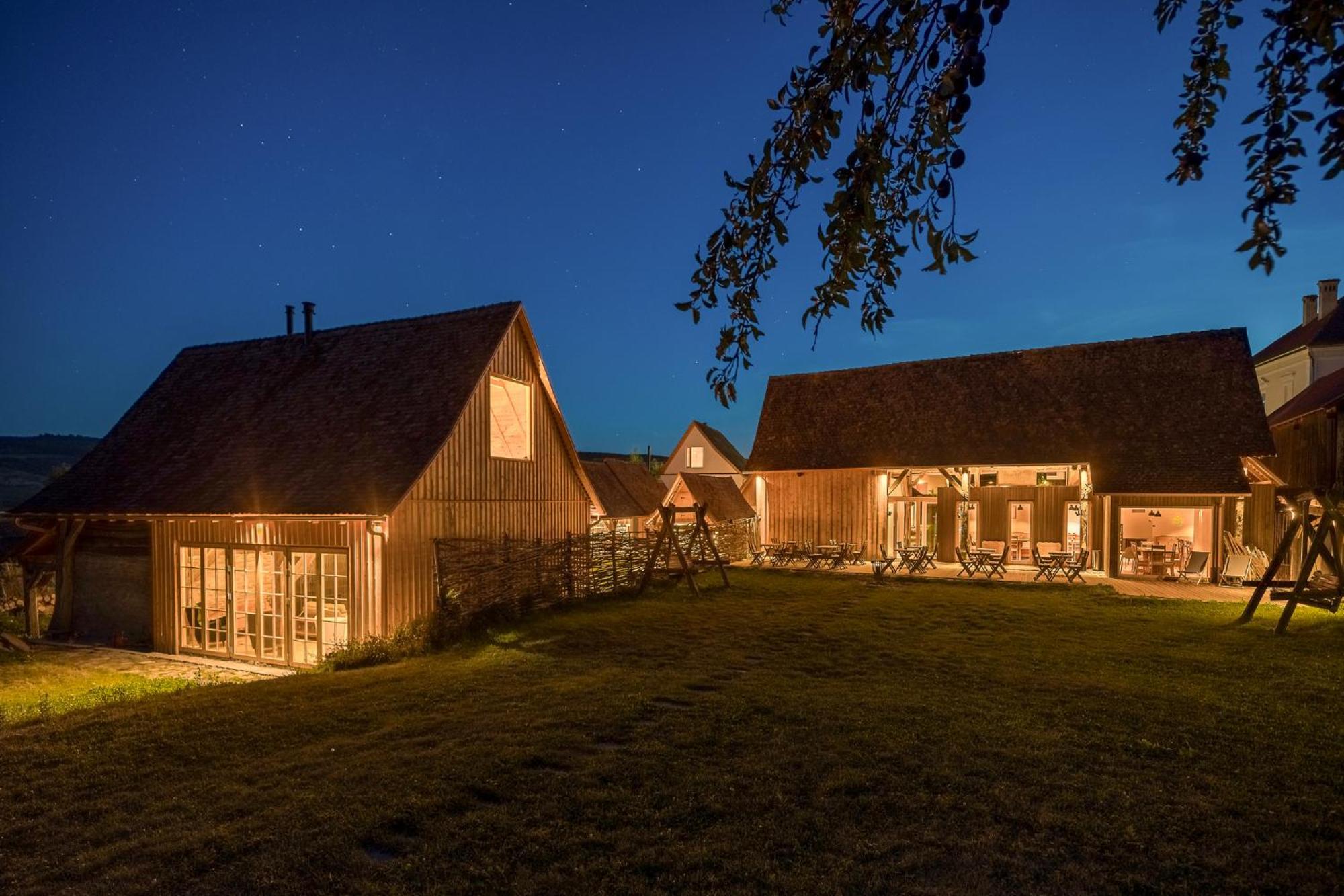 Mesendorf Gasthaus ภายนอก รูปภาพ