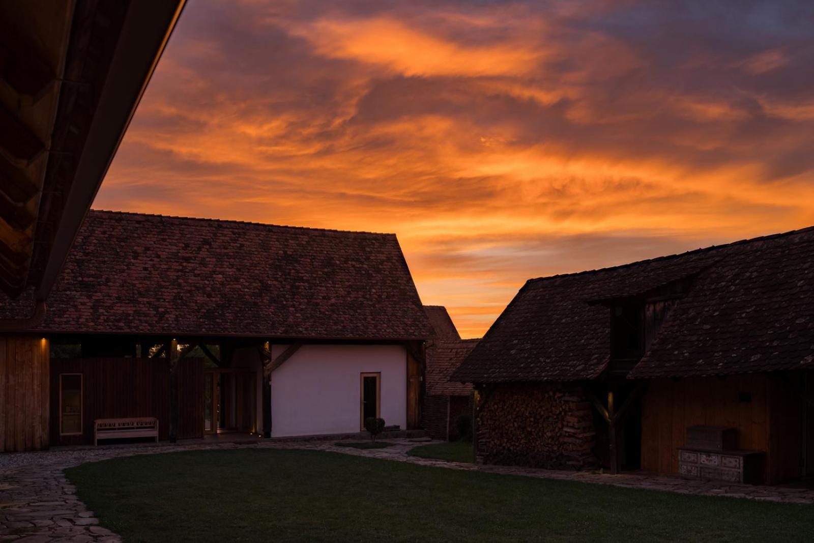 Mesendorf Gasthaus ภายนอก รูปภาพ